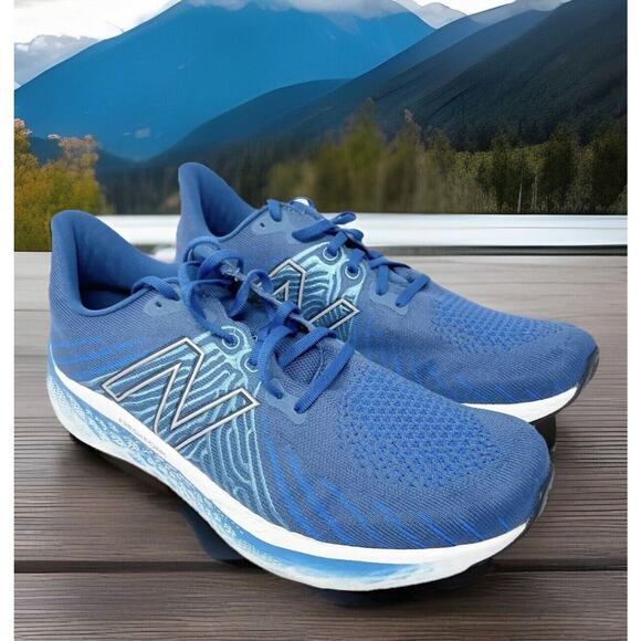 New Balance Vongo V5 MVNGOBP5 Blue WIDE FIT Running Shoes Mens 13 Fast Shipping